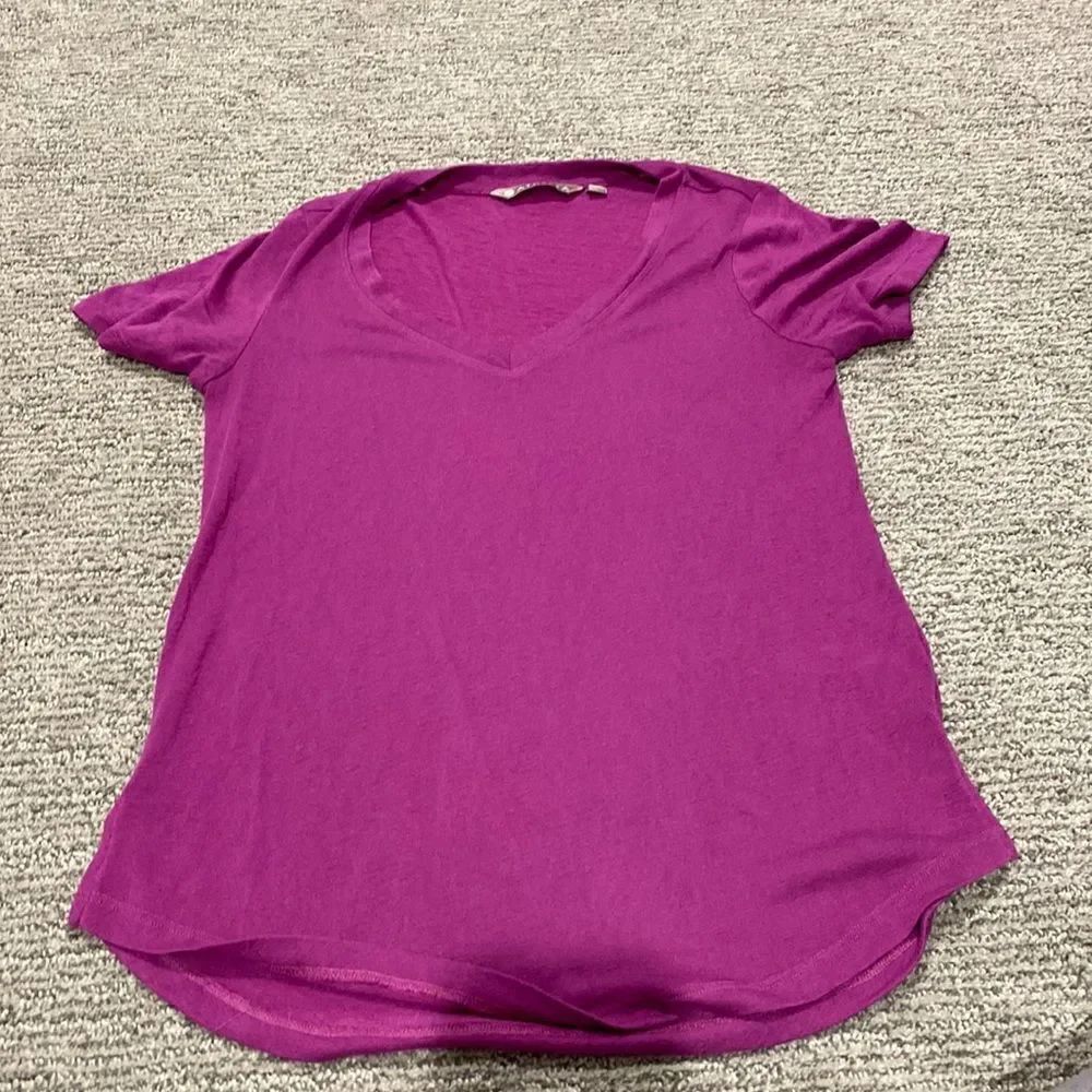 Athleta T-shirt